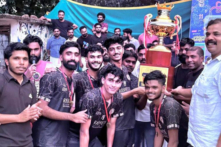കുനിയിൽ പ്രഭാത് ഫുട്ബോൾ മേള റഷീദ എടവണ്ണപ്പാറ ചാമ്പ്യൻമാർ