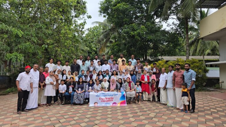 ഉന്നത വിജയം നേടിയ വിദ്യാർത്ഥികളെ റോവേഴ്സ് ക്ലബ്ബ് അനുമോദിച്ചു