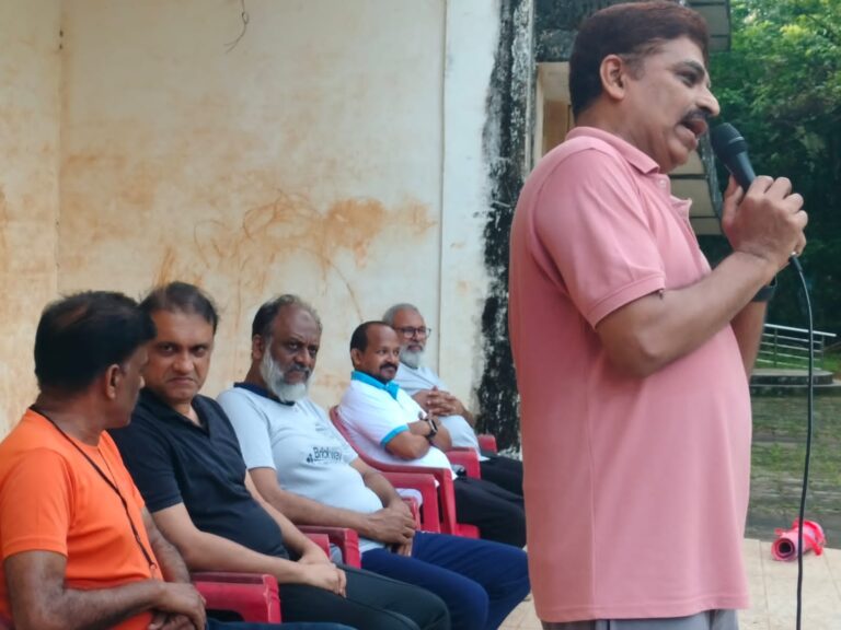 അരീക്കോട് ആരോഗ്യകൂട്ടായ്മയുടെ വ്യായാമ പരിശീലനം: ഹൃദ്രോഗവും പക്ഷാഘാതവും തടയാം – ഡോക്ടർ ഹമീദ് ഇബ്രാഹിം